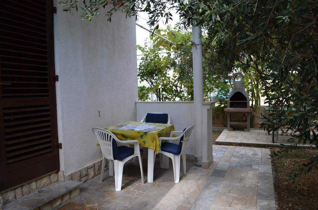 Apartments Sersic Baska Phòng bức ảnh