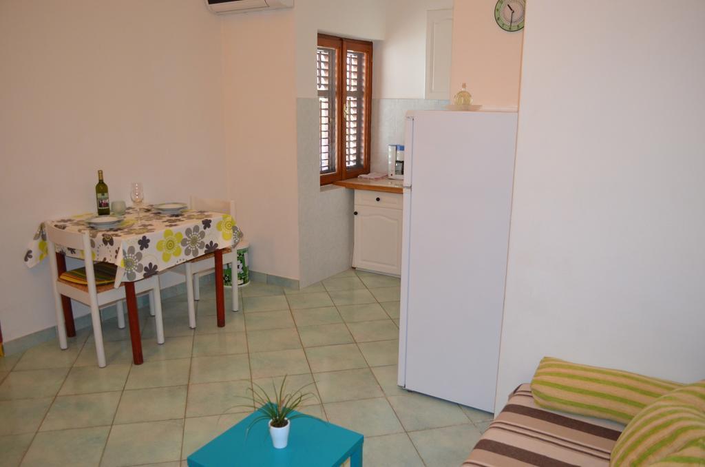 Apartments Sersic Baska Phòng bức ảnh