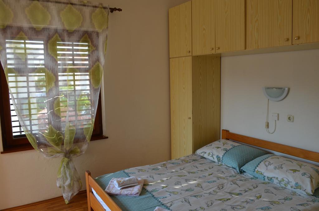 Apartments Sersic Baska Phòng bức ảnh