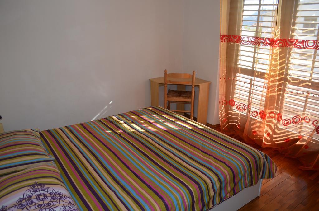 Apartments Sersic Baska Phòng bức ảnh